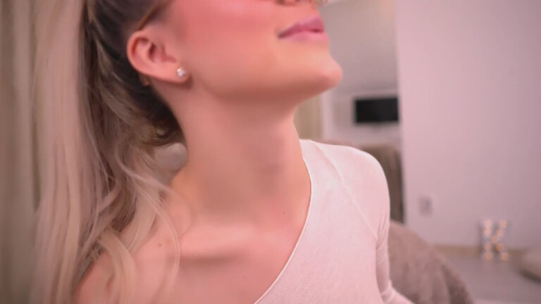 KylieJoyce's Streamate show and profile