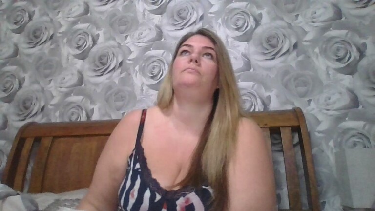 BabyCakesUK's Streamate show and profile