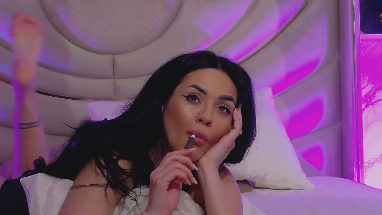 KIMBERLYI's Streamate show and profile