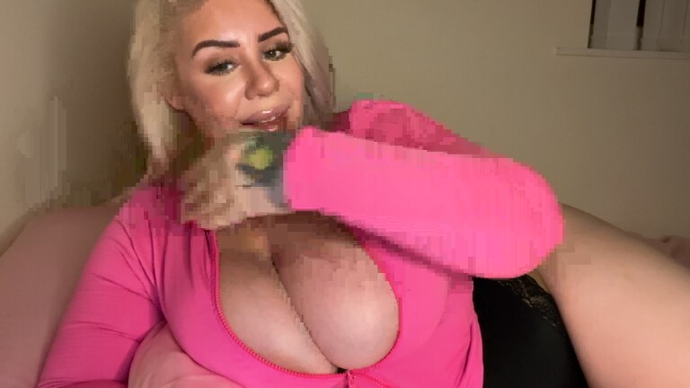 xAmberHeartx's Streamate show and profile