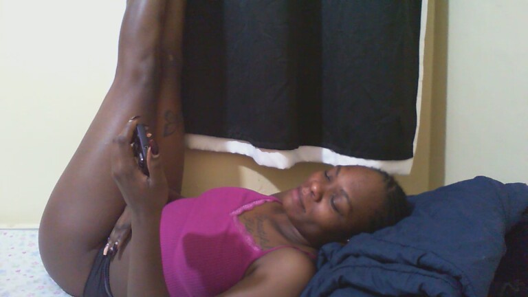 Teasequeen24's Streamate show and profile